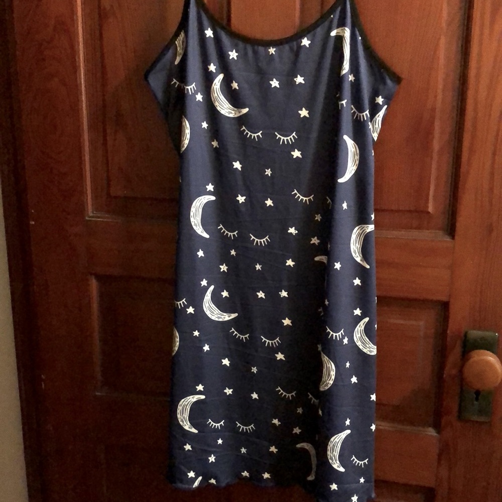 Sleep shirt XL.